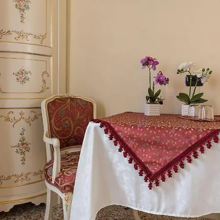 Venice Inn ゲストハウス