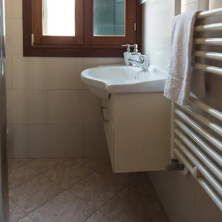 Venice Inn ゲストハウス ヴェネツィア