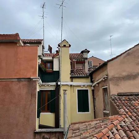 Venice Inn ゲストハウス