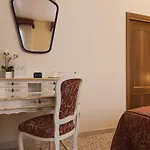 Venice Inn Guest house *